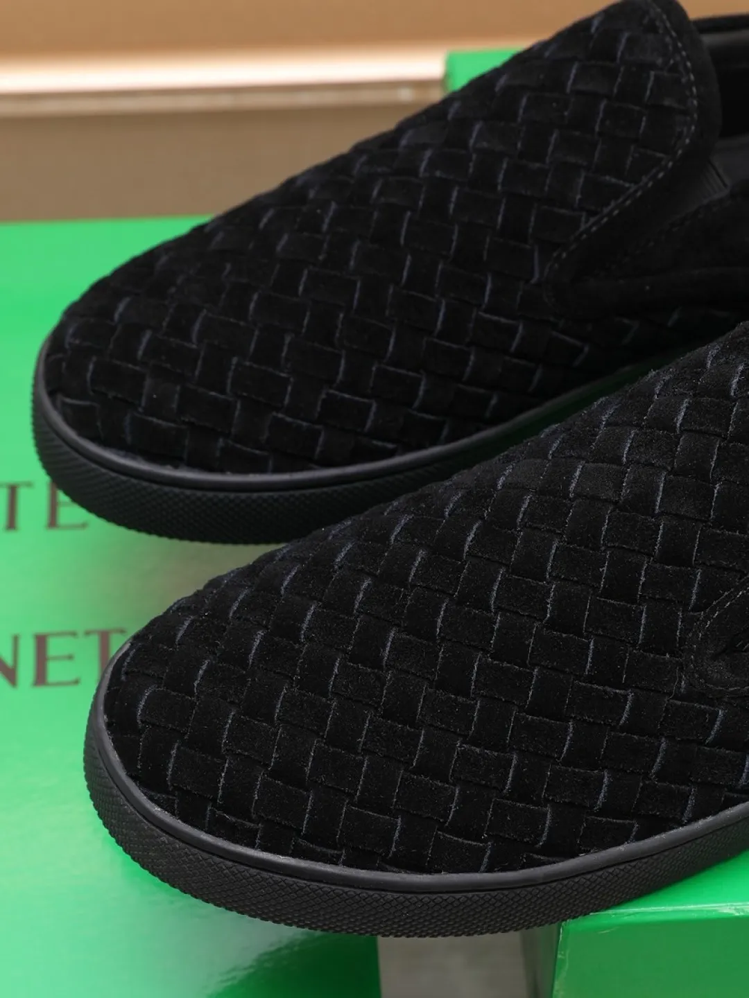Men's men's shoes 💰Men's shoes 💰440💰🔥[BV] series of top purchasing agents 🔍Imported first-layer cowhide woven surface, cowhide foot pads lining environmentally friendly ♻️Does not fade, 💪Sole: Rubber combination original factory special original outsole ⚠Original and single goods 🔍🔍You can come in and out at will, welcome to compare ⚠Number of sizes: 38-44